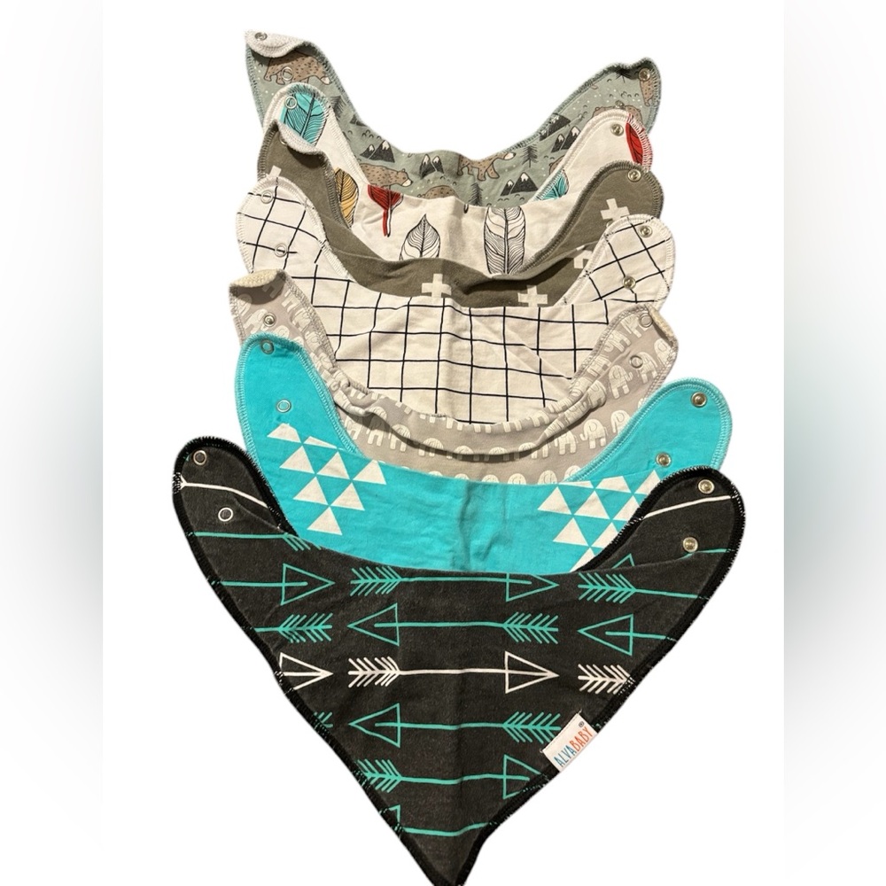 🟠Set of 7 Baby Bandana Bibs in Multicolor